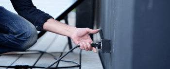  brancher-kit-solaire-prise-electrique autoconsommation